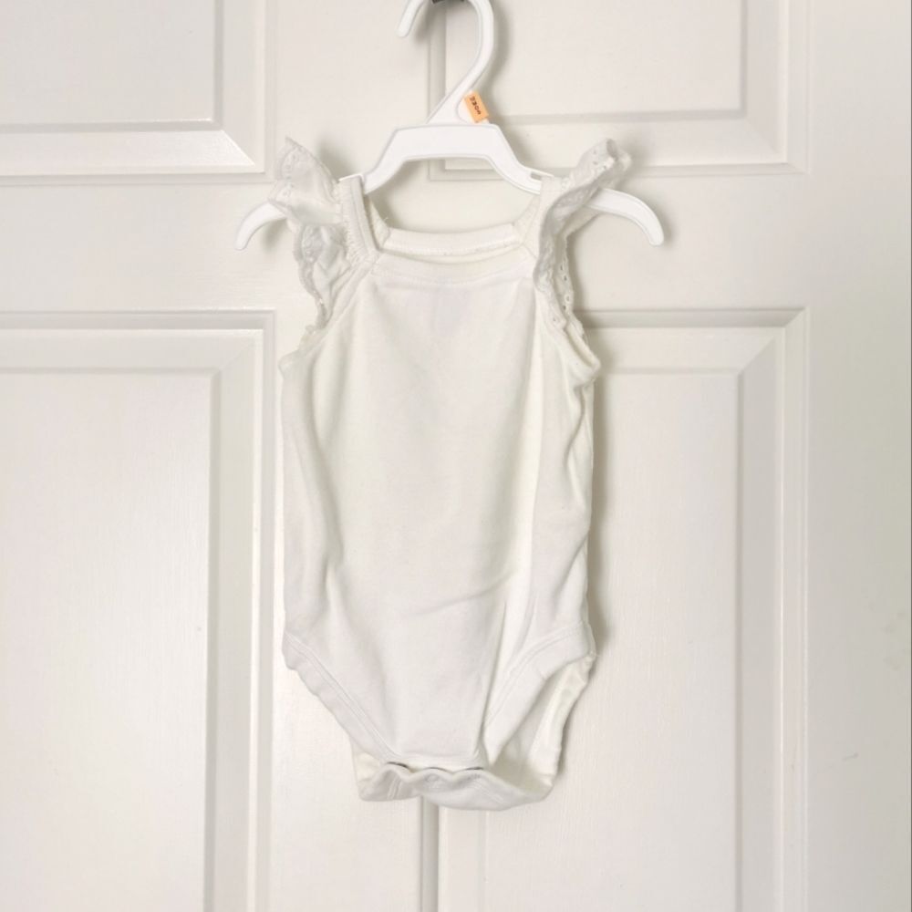 3/$15 Baby Gap girls onesie size 3-6 m